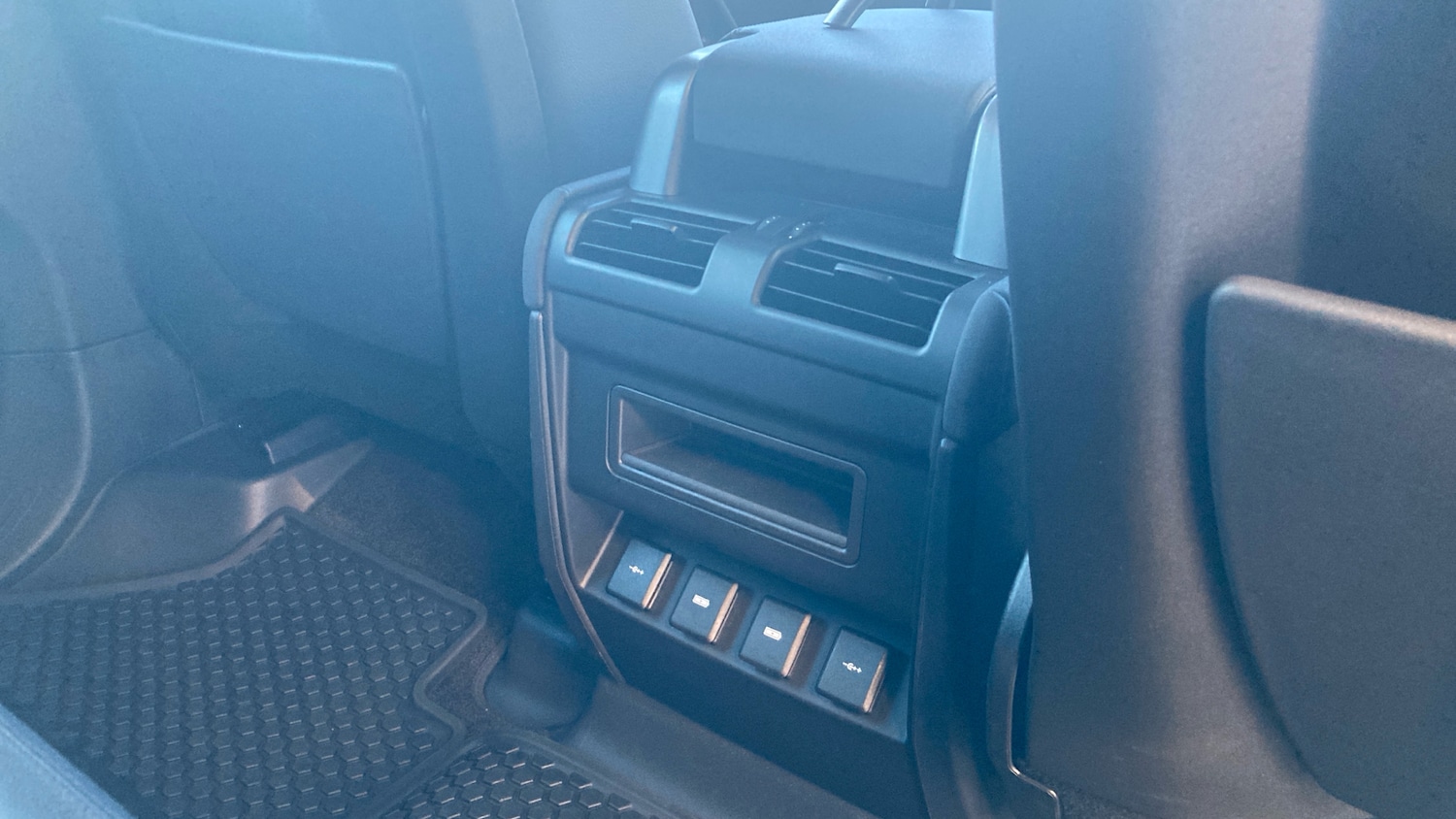 Used Land Rover Defender 2020 for sale - 76625607: Photo 18