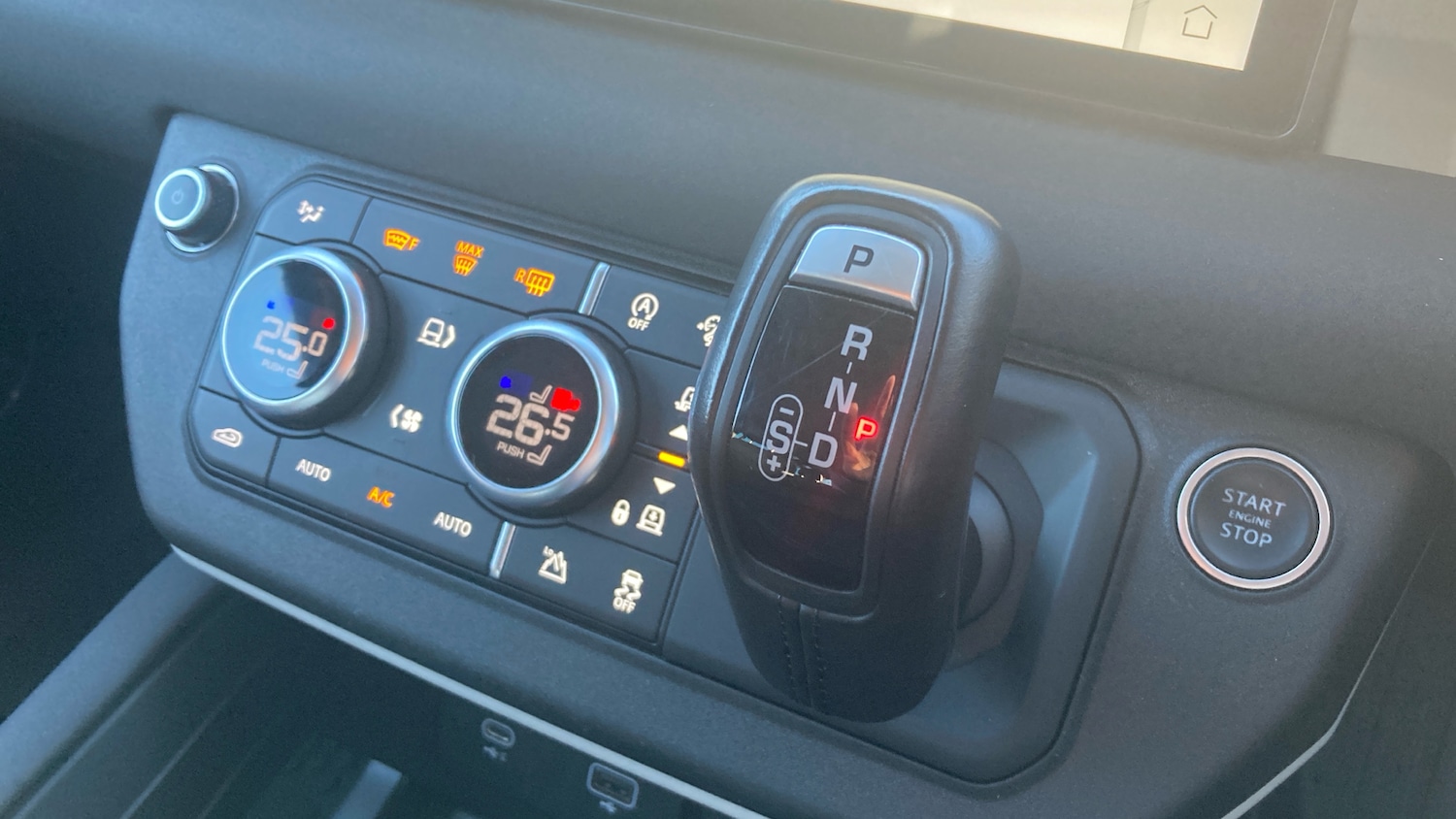 Used Land Rover Defender 2020 for sale - 76625607: Photo 20