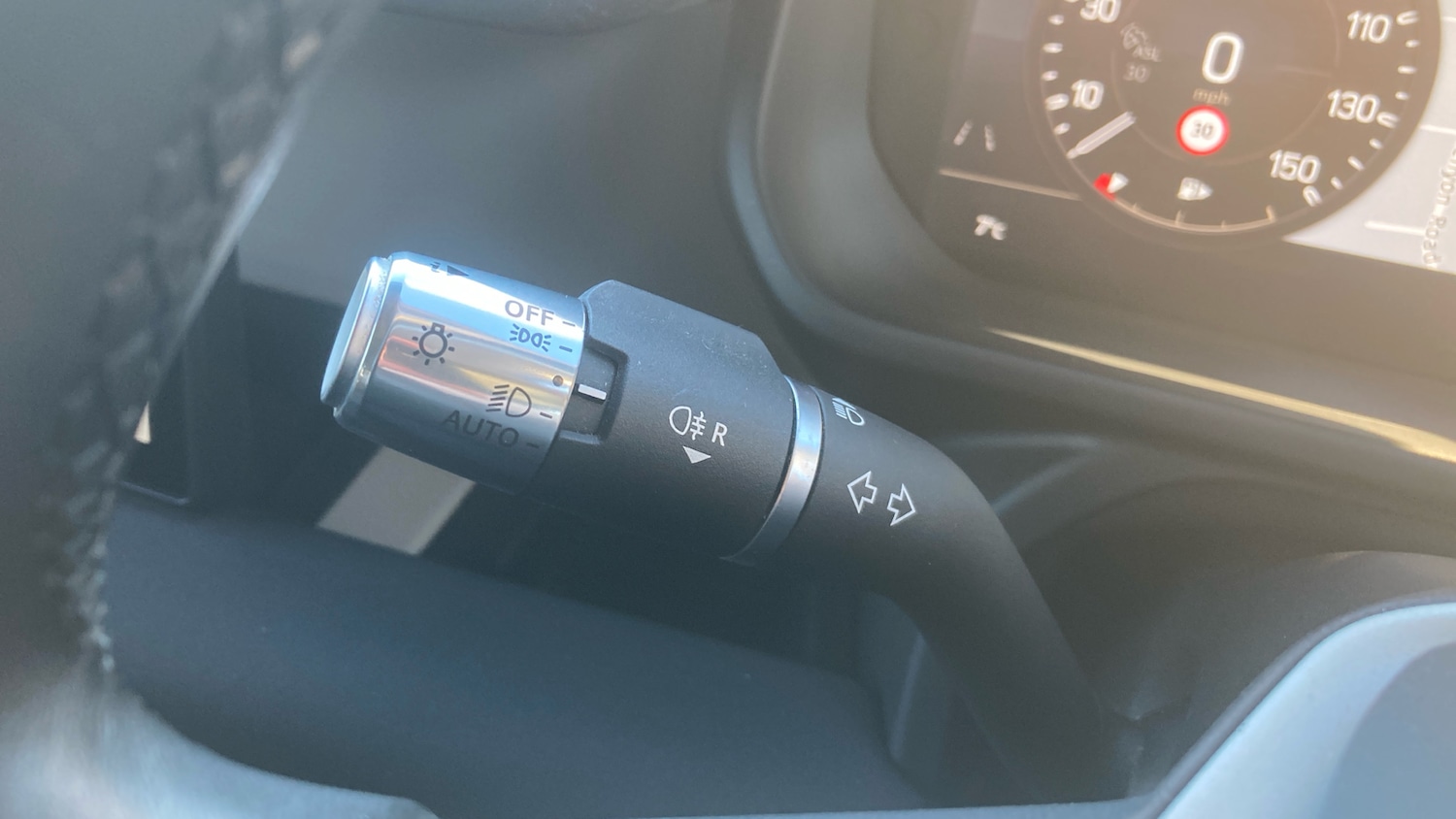 Used Land Rover Defender 2020 for sale - 76625607: Photo 36