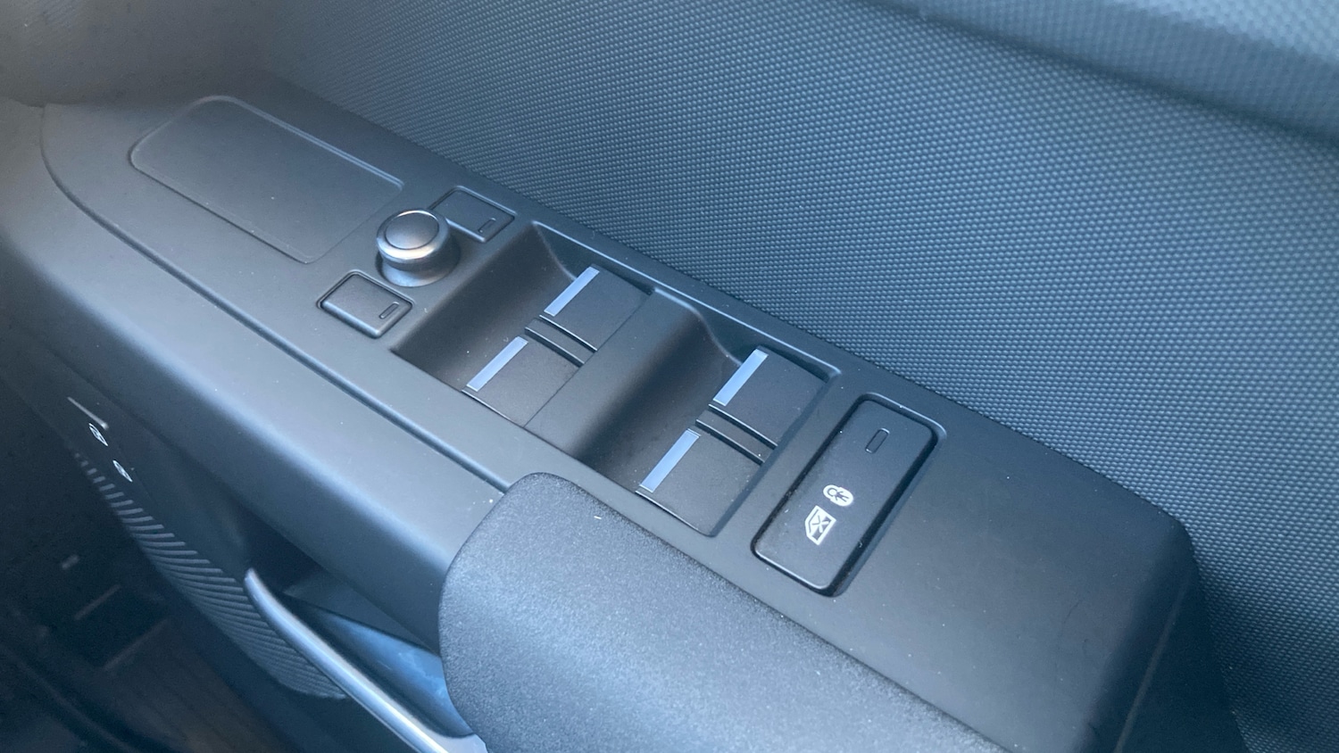 Used Land Rover Defender 2020 for sale - 76625607: Photo 38