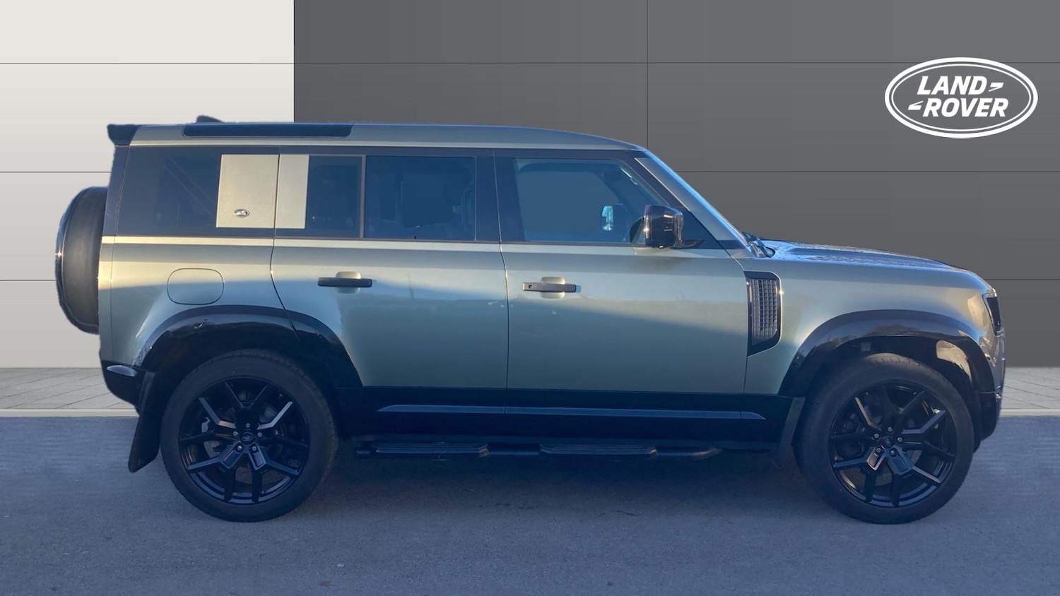 Used Land Rover Defender 2020 for sale - 76625607: Photo 5