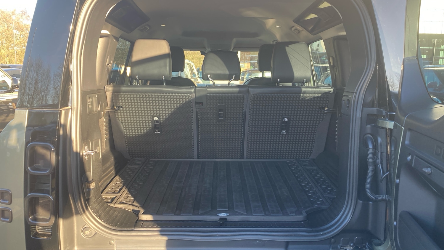 Used Land Rover Defender 2020 for sale - 76625607: Photo 70