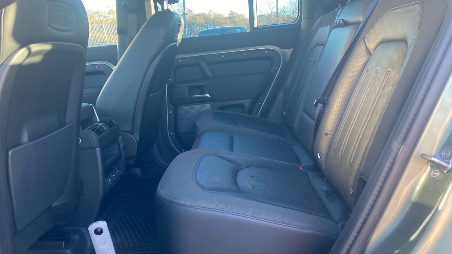 Used Land Rover Defender 2020 for sale - 76625607: Photo 79