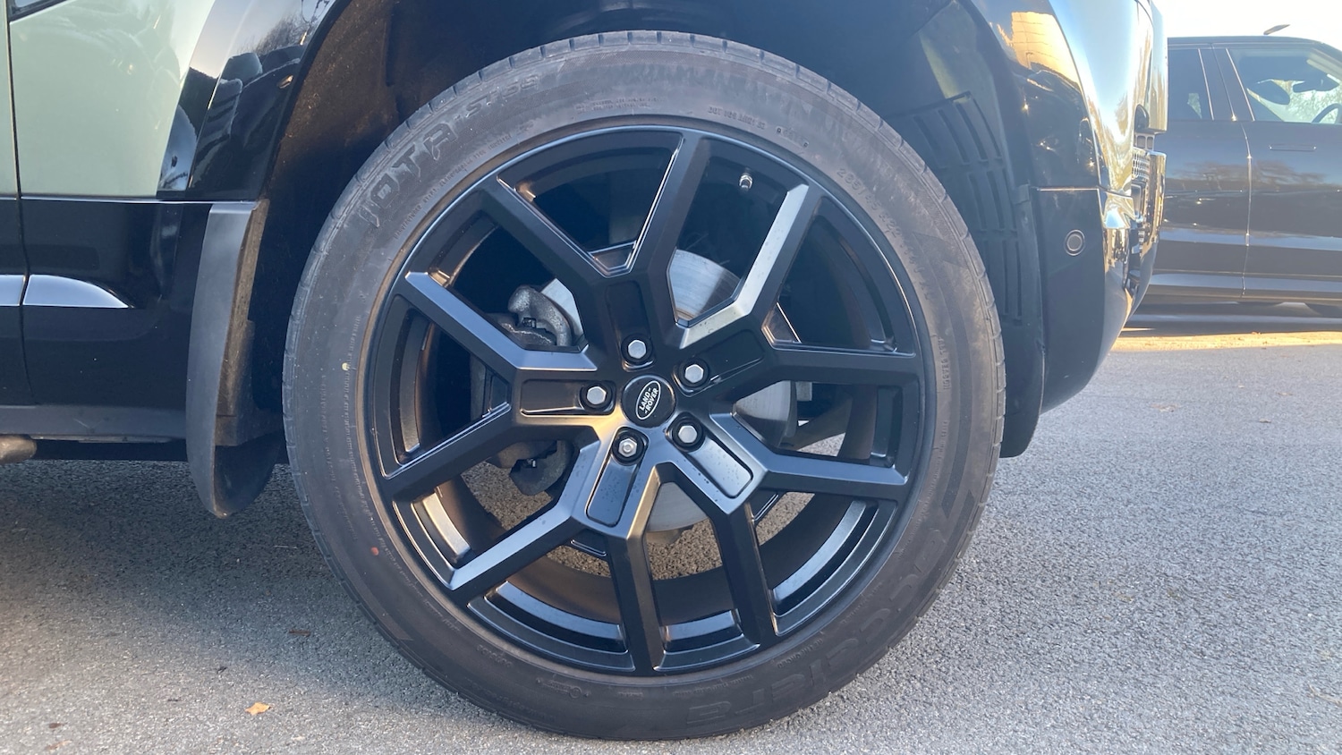 Used Land Rover Defender 2020 for sale - 76625607: Photo 8