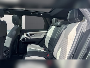 Used Land Rover Discovery Sport 2022 for sale - 78042594: Photo