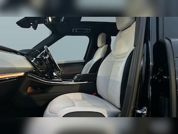 Used Land Rover Range Rover Sport 2025 for sale - 76412353: Photo