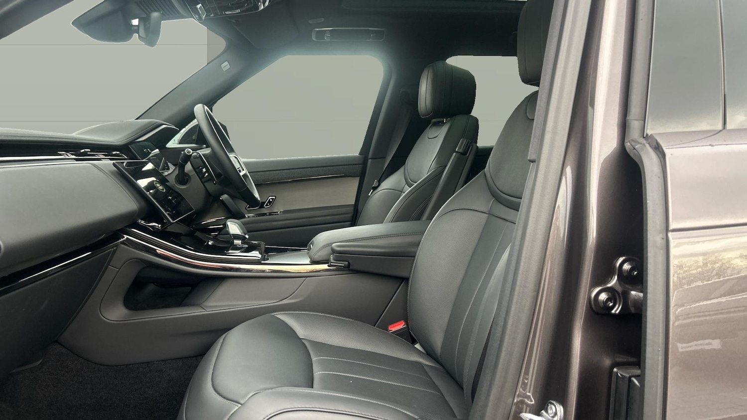 Used Land Rover Range Rover Sport 2024 for sale - 76387125: Photo 3