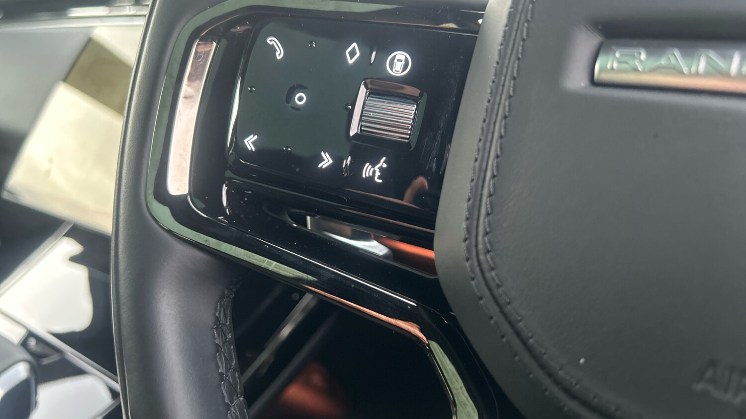 Used Land Rover Range Rover Sport 2024 for sale - 76387125: Photo 48