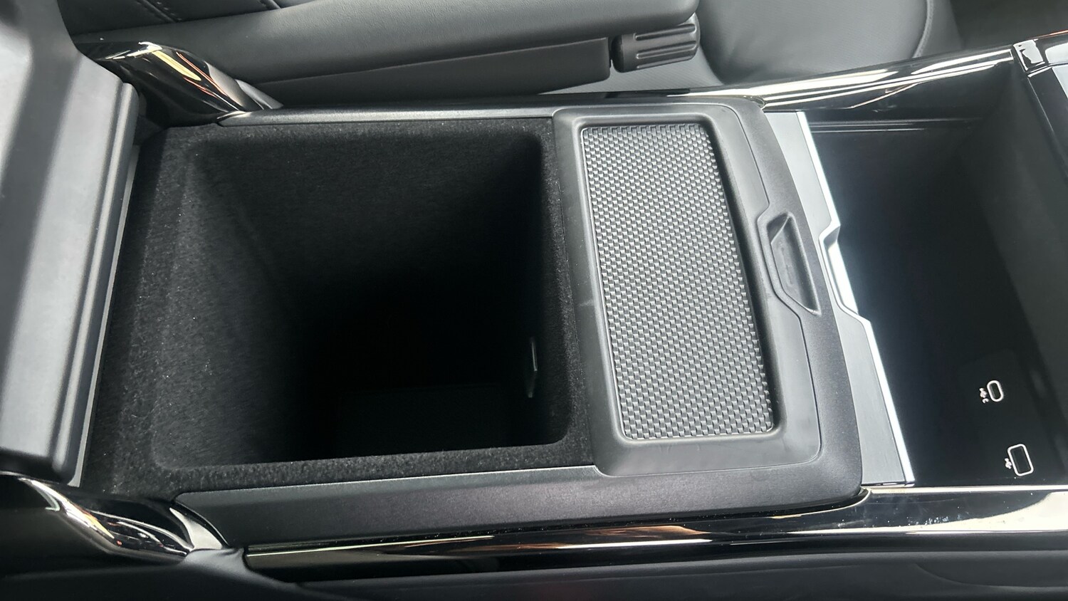 Used Land Rover Range Rover Sport 2024 for sale - 76387125: Photo 65