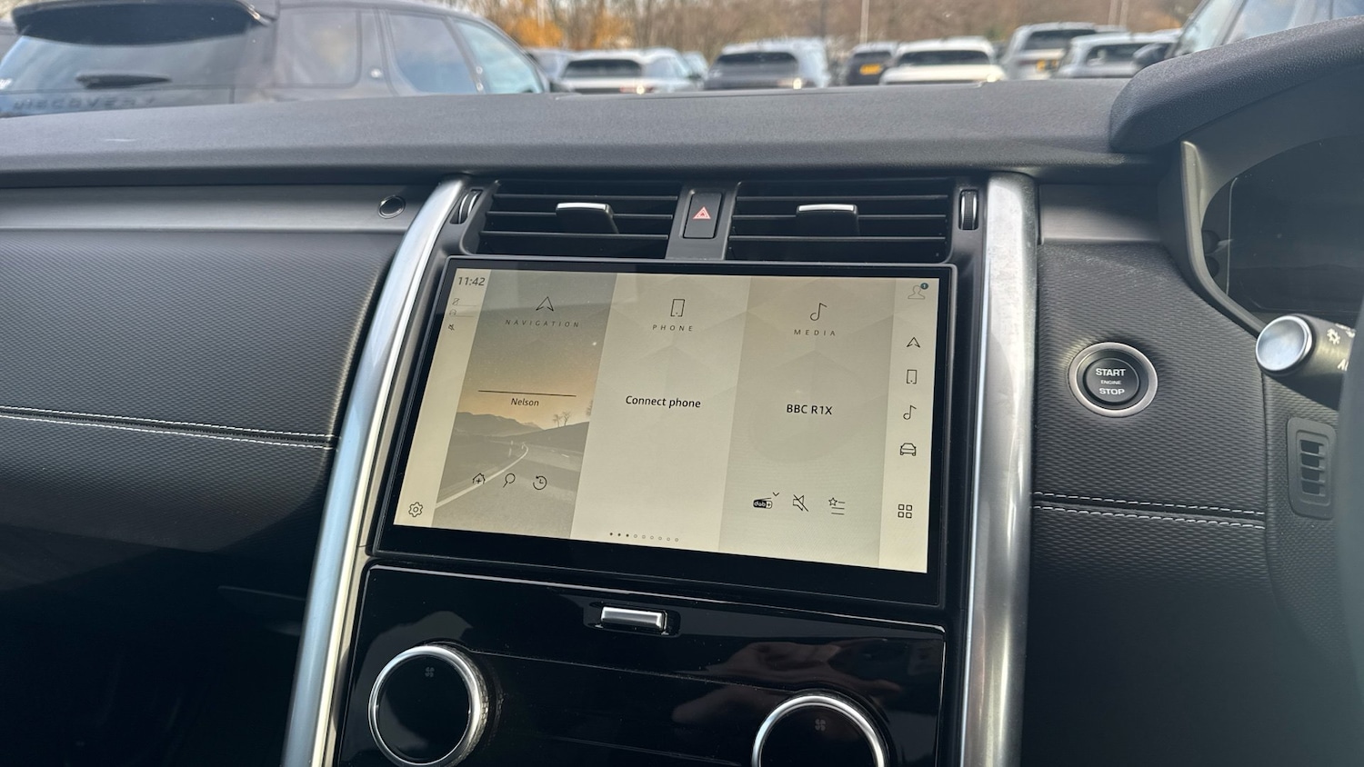 Used Land Rover Discovery 2024 for sale - 76974148: Photo 11