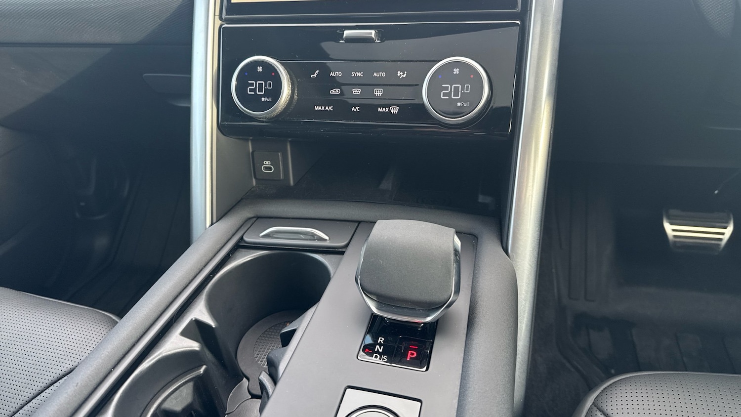 Used Land Rover Discovery 2024 for sale - 76974148: Photo 13