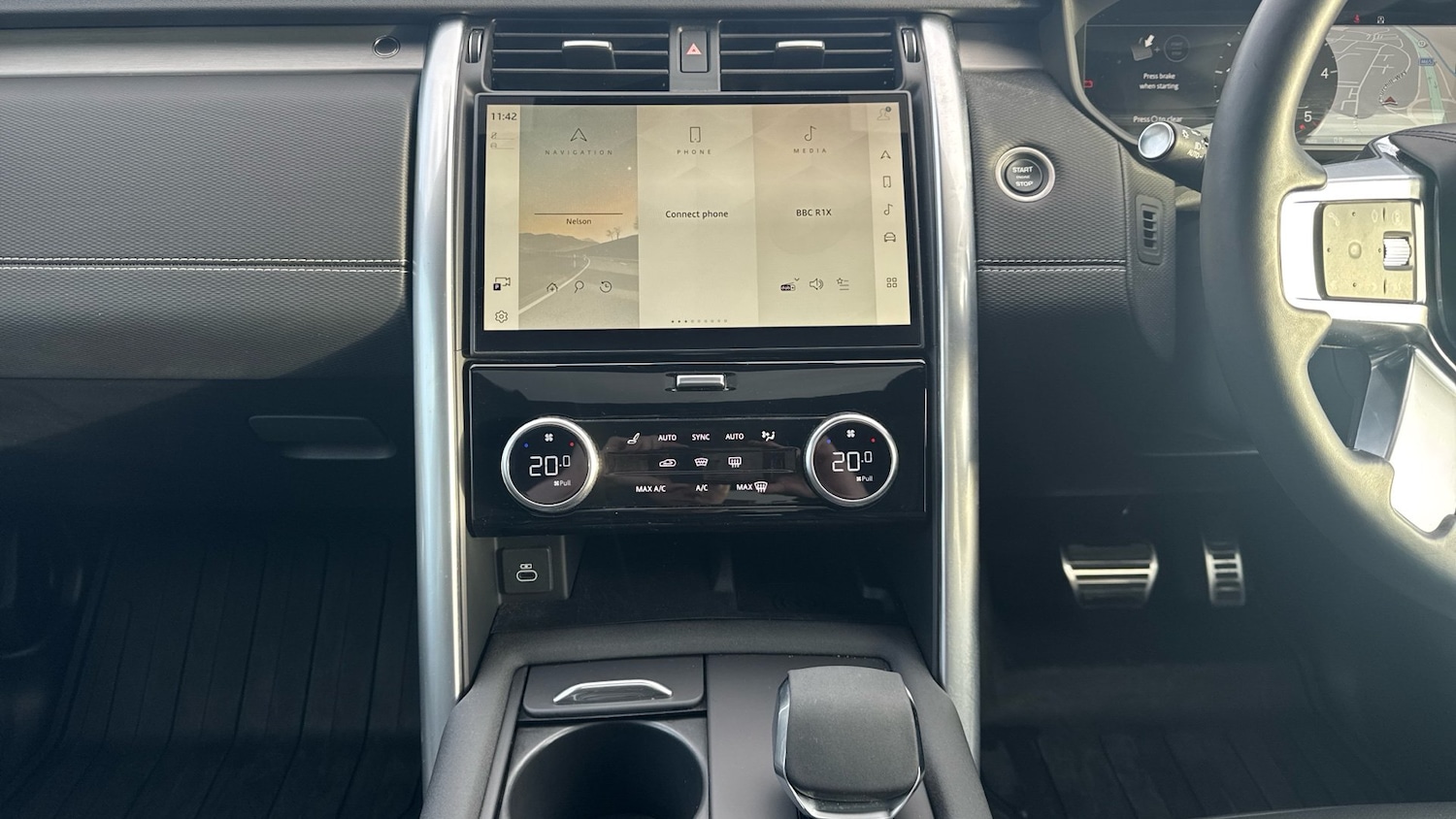 Used Land Rover Discovery 2024 for sale - 76974148: Photo 14