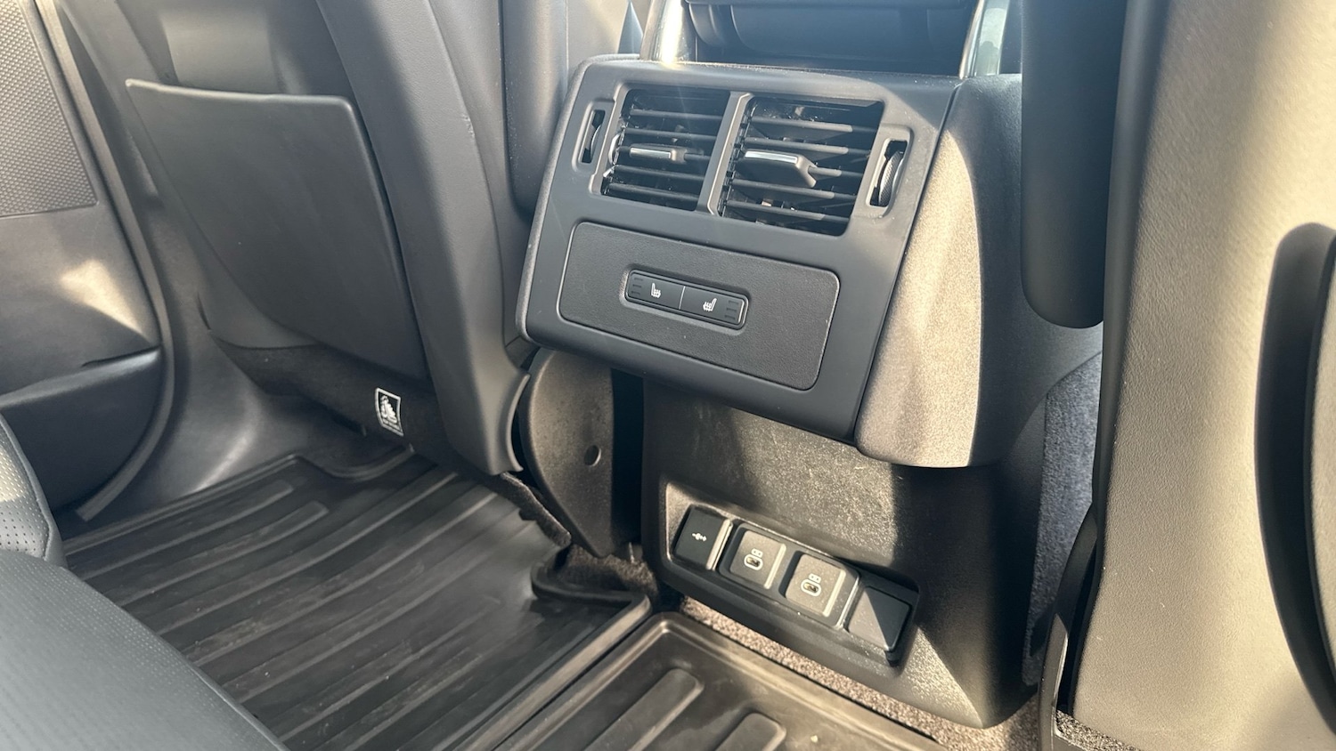 Used Land Rover Discovery 2024 for sale - 76974148: Photo 18