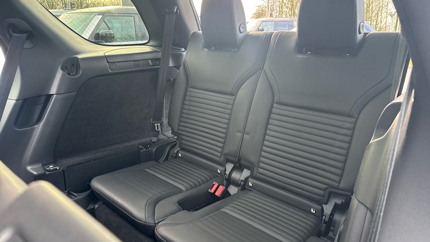 Used Land Rover Discovery 2024 for sale - 76974148: Photo 34