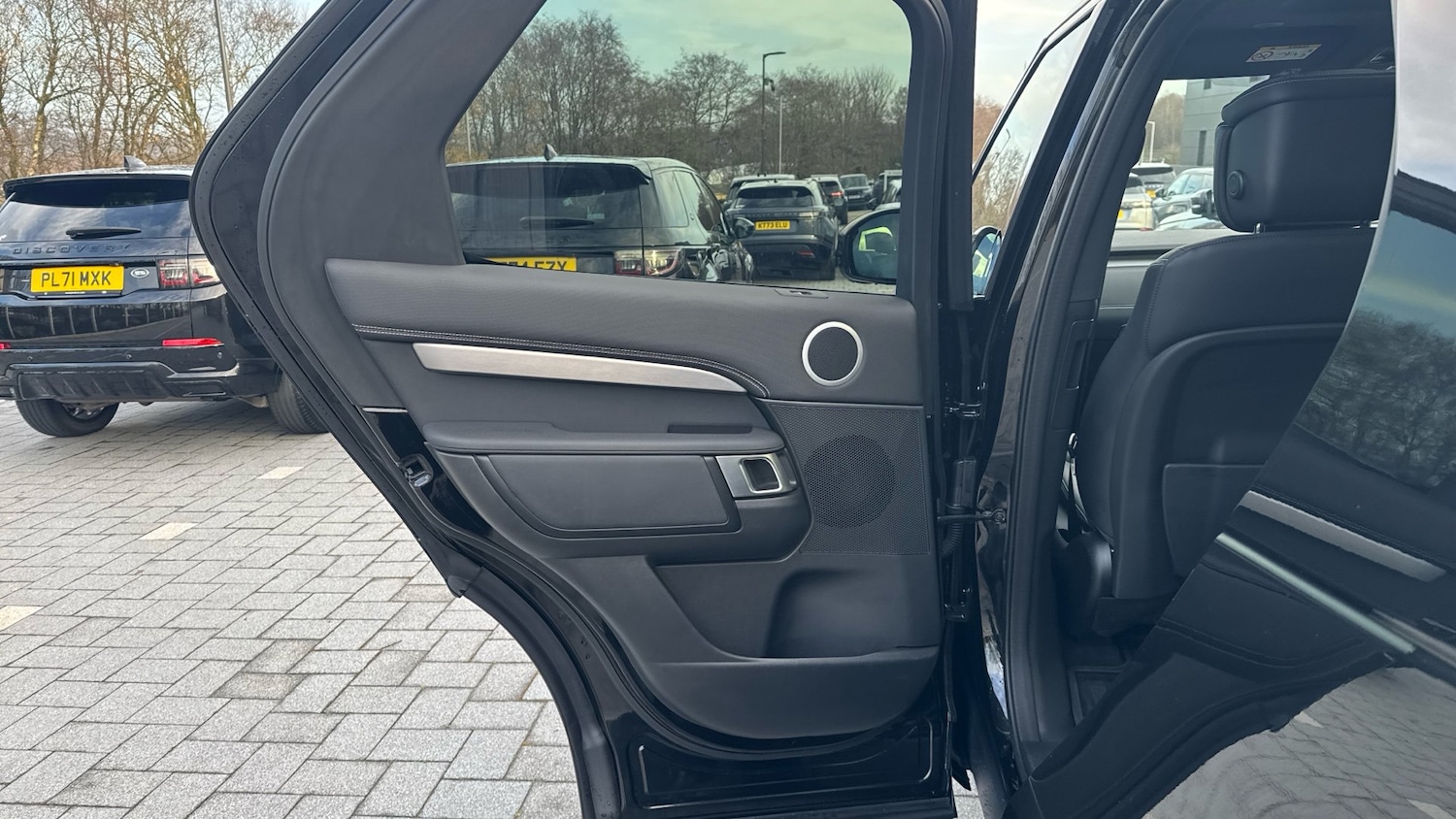 Used Land Rover Discovery 2024 for sale - 76974148: Photo 38