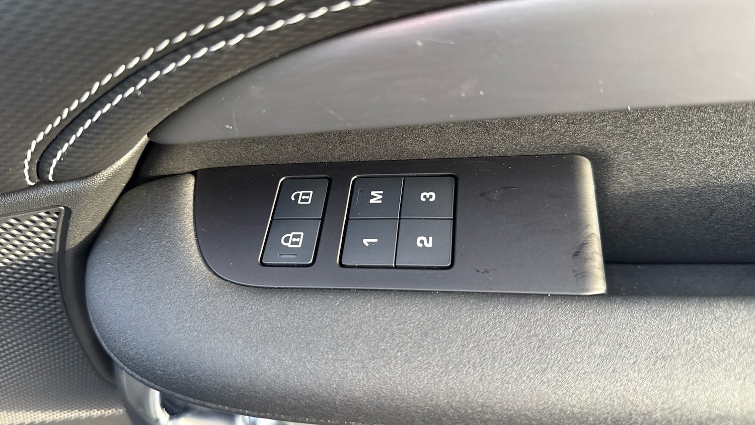 Used Land Rover Discovery 2024 for sale - 76974148: Photo 45