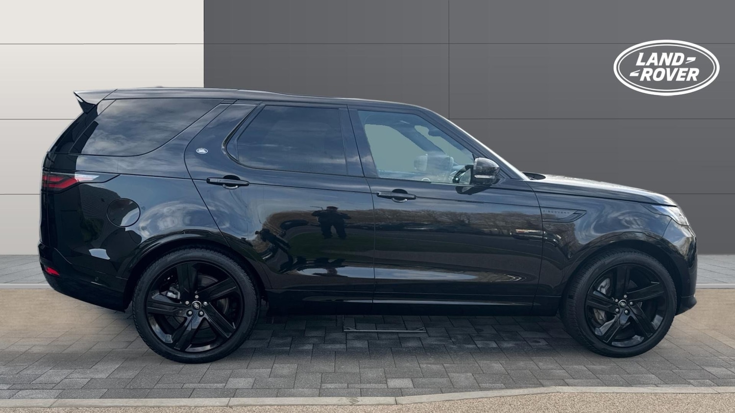 Used Land Rover Discovery 2024 for sale - 76974148: Photo 5