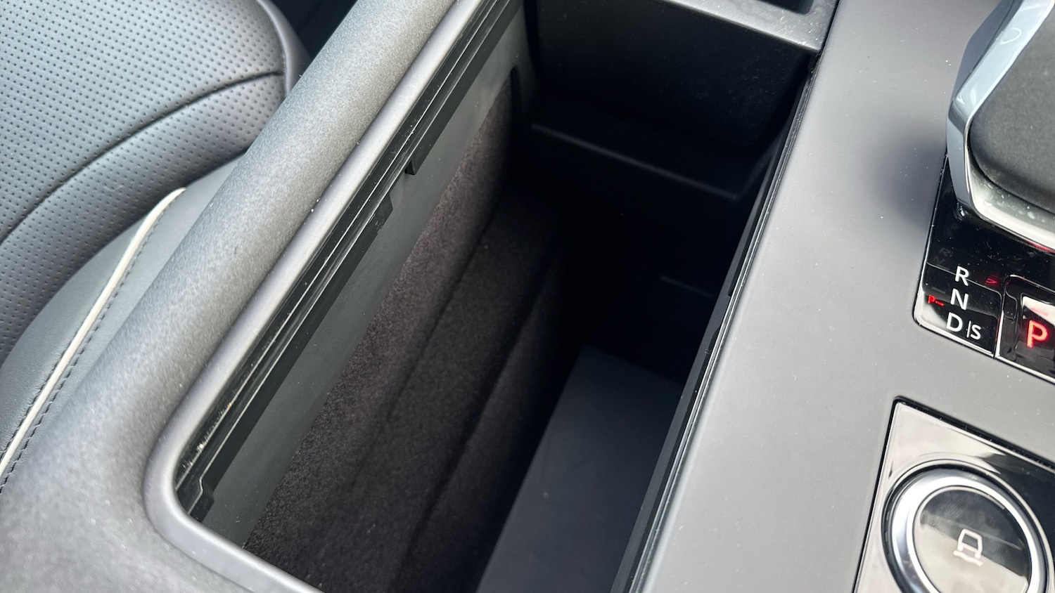 Used Land Rover Discovery 2024 for sale - 76974148: Photo 53