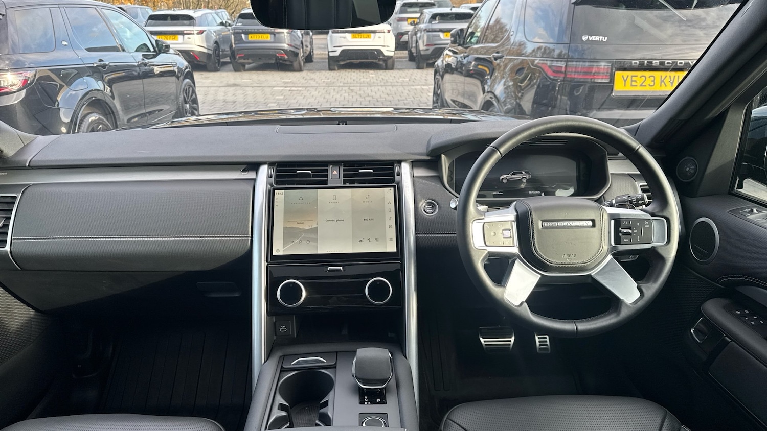 Used Land Rover Discovery 2024 for sale - 76974148: Photo 9