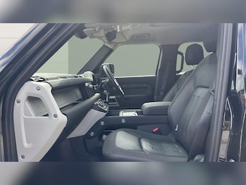 Used Land Rover Defender 2020 for sale - 75319972: Photo