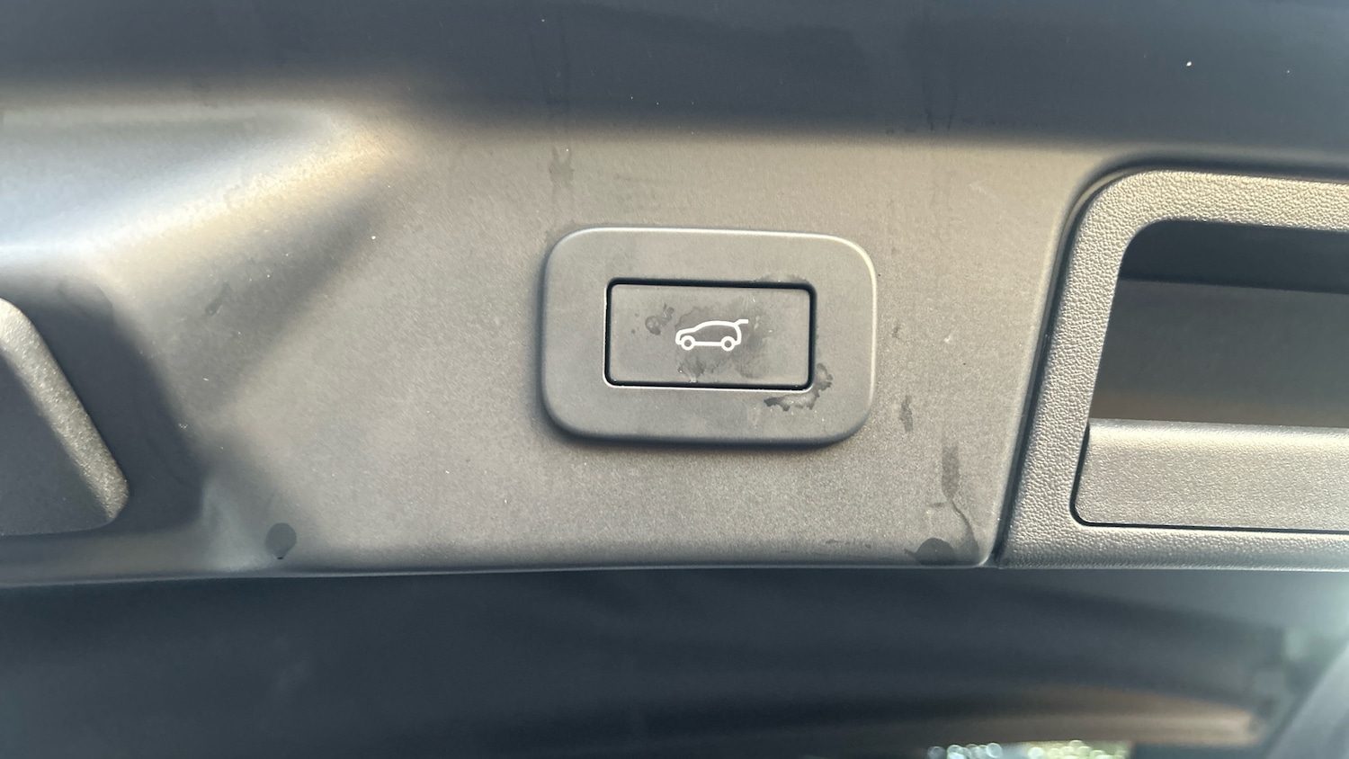 Used Land Rover Range Rover Velar 2023 for sale - 76792897: Photo 26