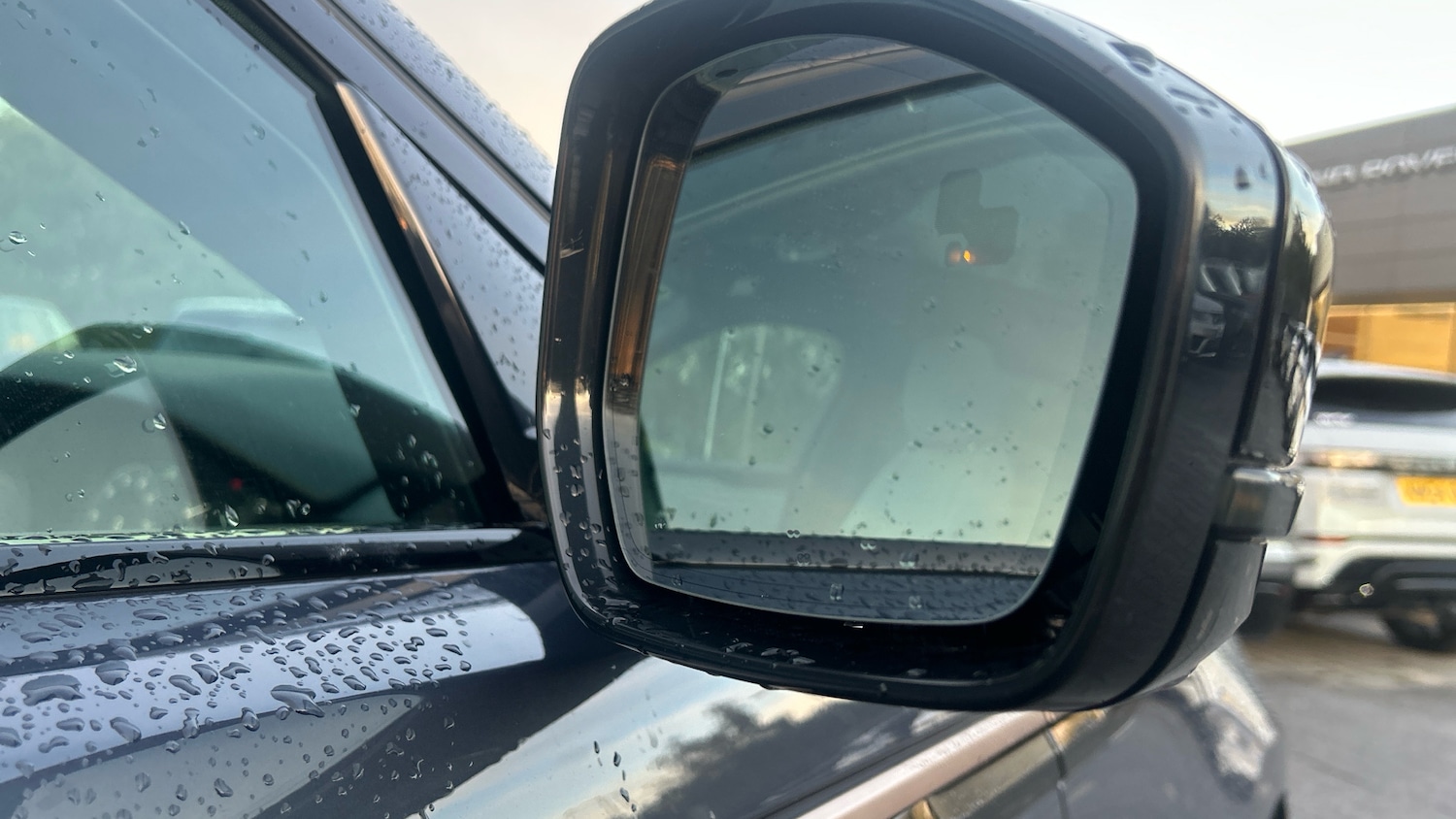 Used Land Rover Range Rover Velar 2023 for sale - 76792897: Photo 33