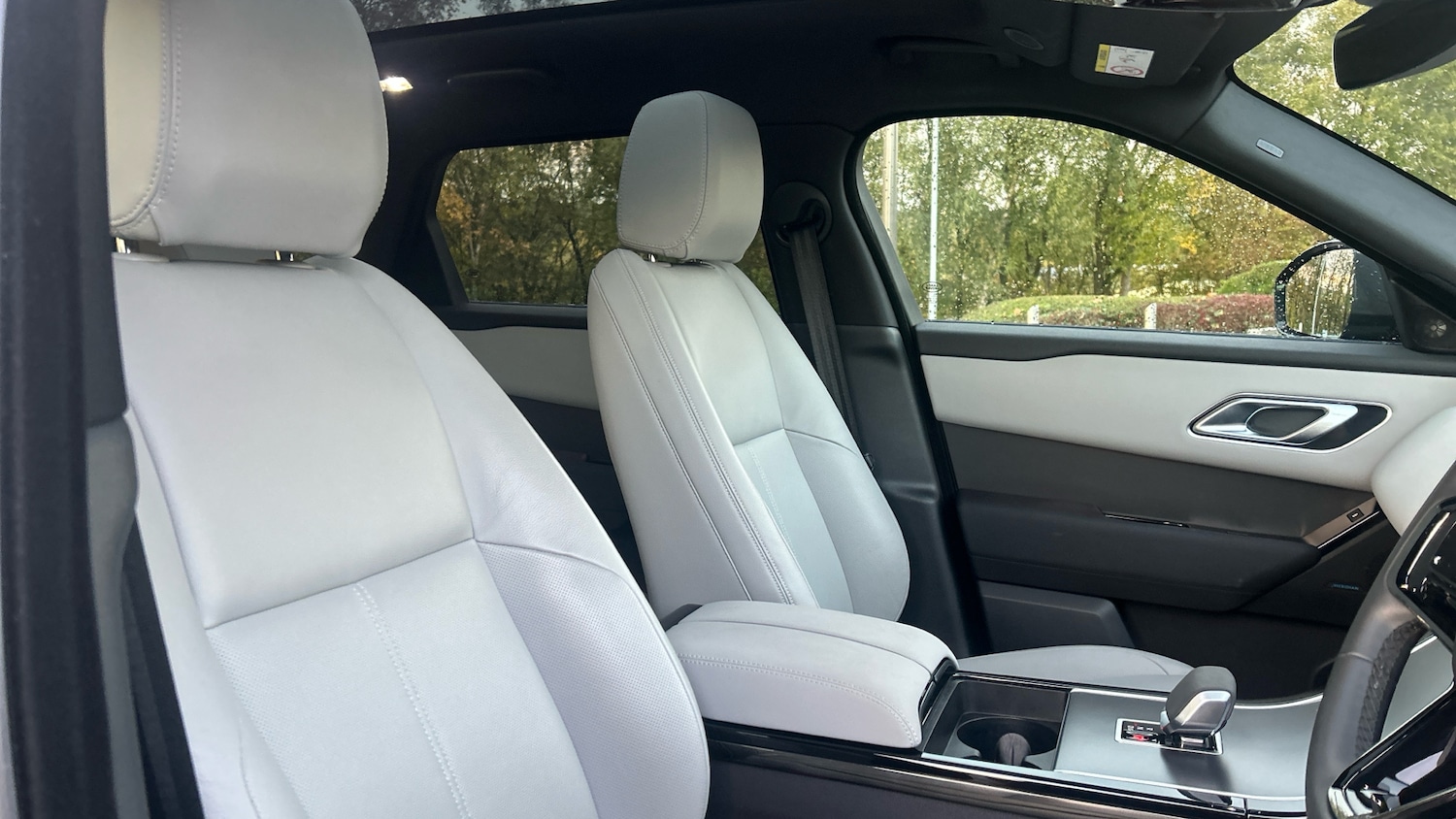 Used Land Rover Range Rover Velar 2023 for sale - 76792897: Photo 47