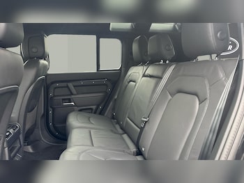 Used Land Rover Defender 2025 for sale - 78801378: Photo