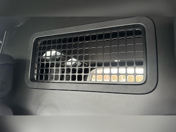 Used Land Rover Defender 2025 for sale - 77465552: Photo