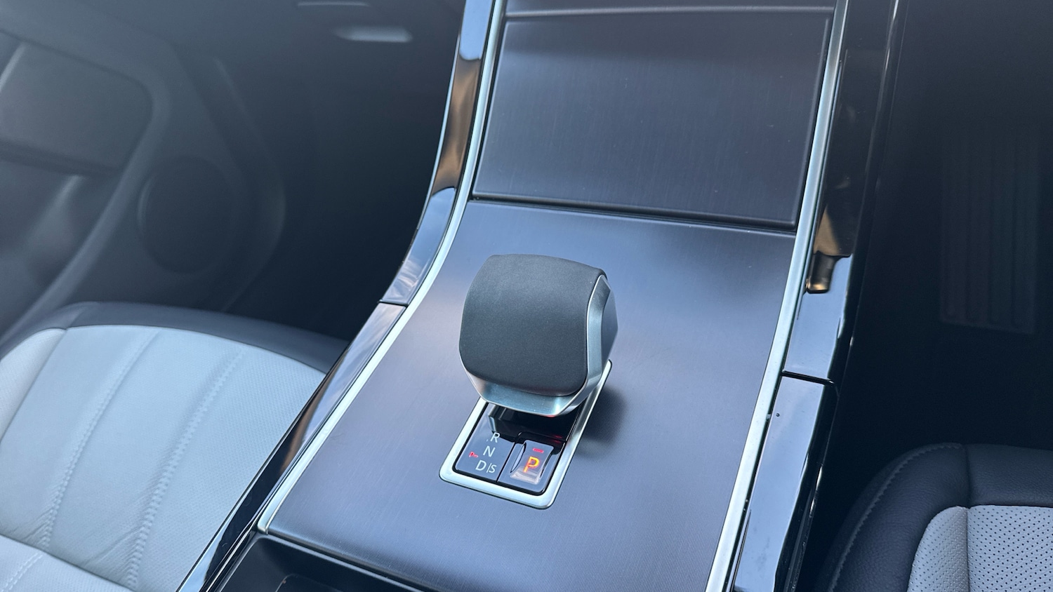 Used Land Rover Range Rover Evoque 2025 for sale - 76971827: Photo 13