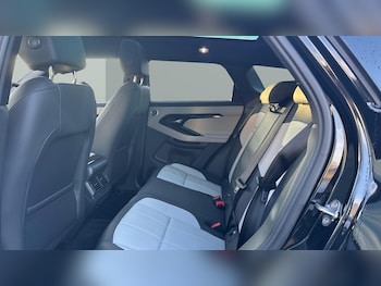 Used Land Rover Range Rover Evoque 2025 for sale - 76971827: Photo