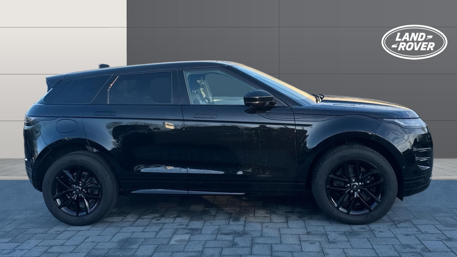 Used Land Rover Range Rover Evoque 2025 for sale - 76971827: Photo 5