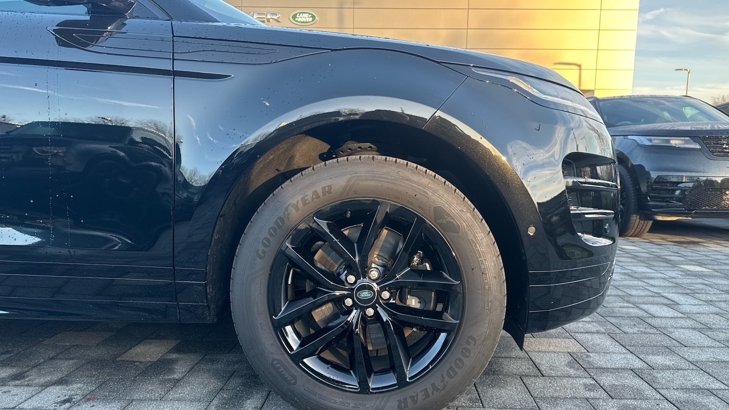 Used Land Rover Range Rover Evoque 2025 for sale - 76971827: Photo 8