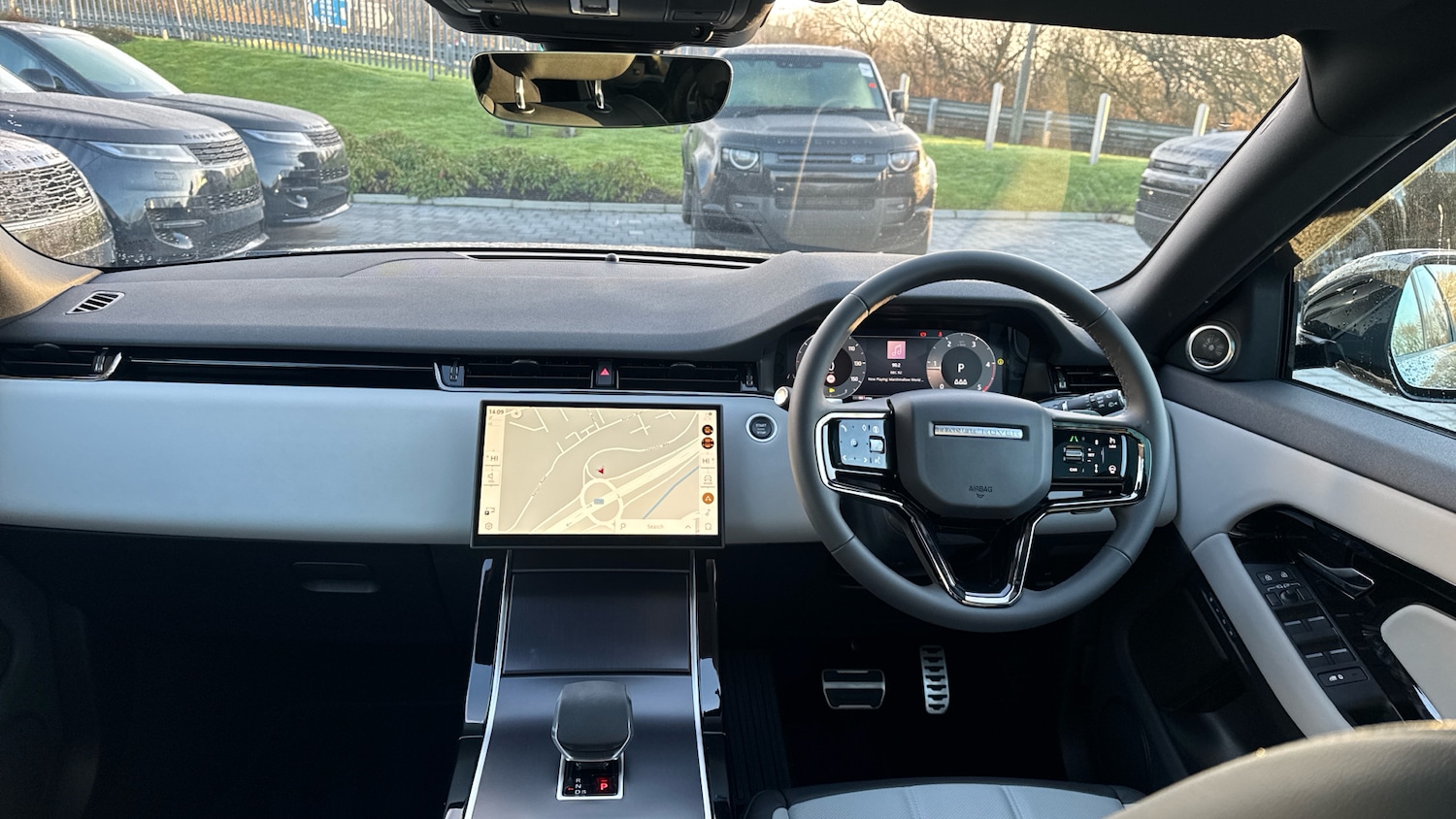 Used Land Rover Range Rover Evoque 2025 for sale - 76971827: Photo 9