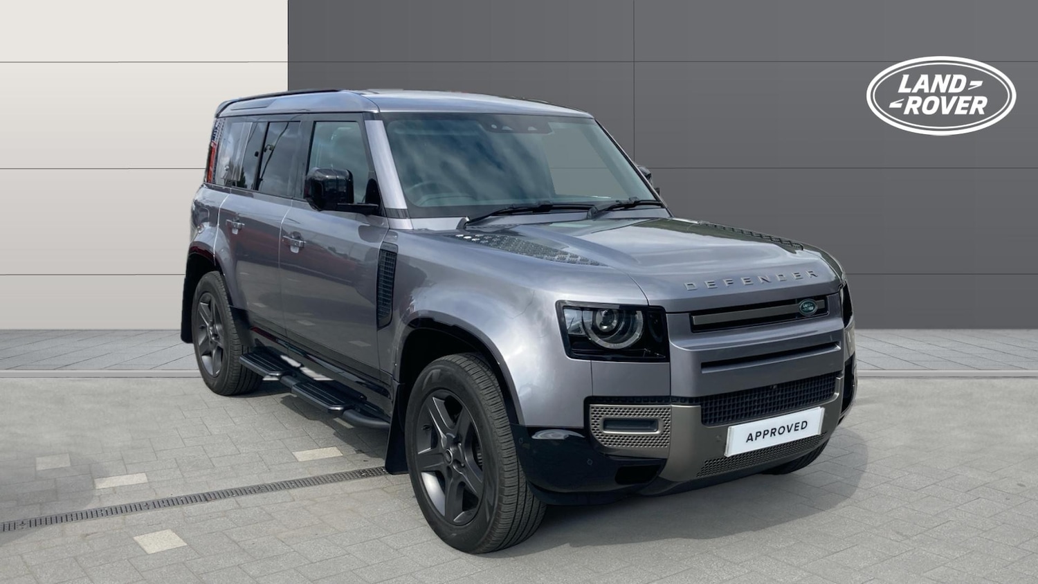 Used Land Rover Defender 2024 for sale - 76299692: Photo 1