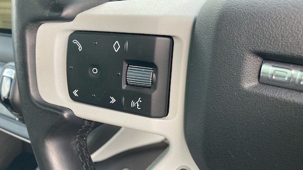 Used Land Rover Defender 2024 for sale - 76299692: Photo 29