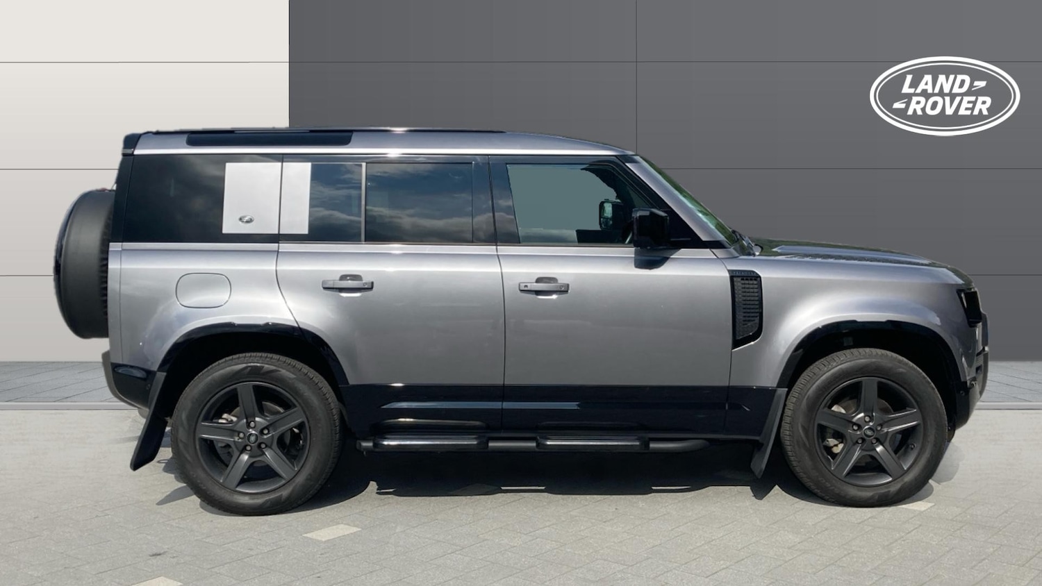 Used Land Rover Defender 2024 for sale - 76299692: Photo 5