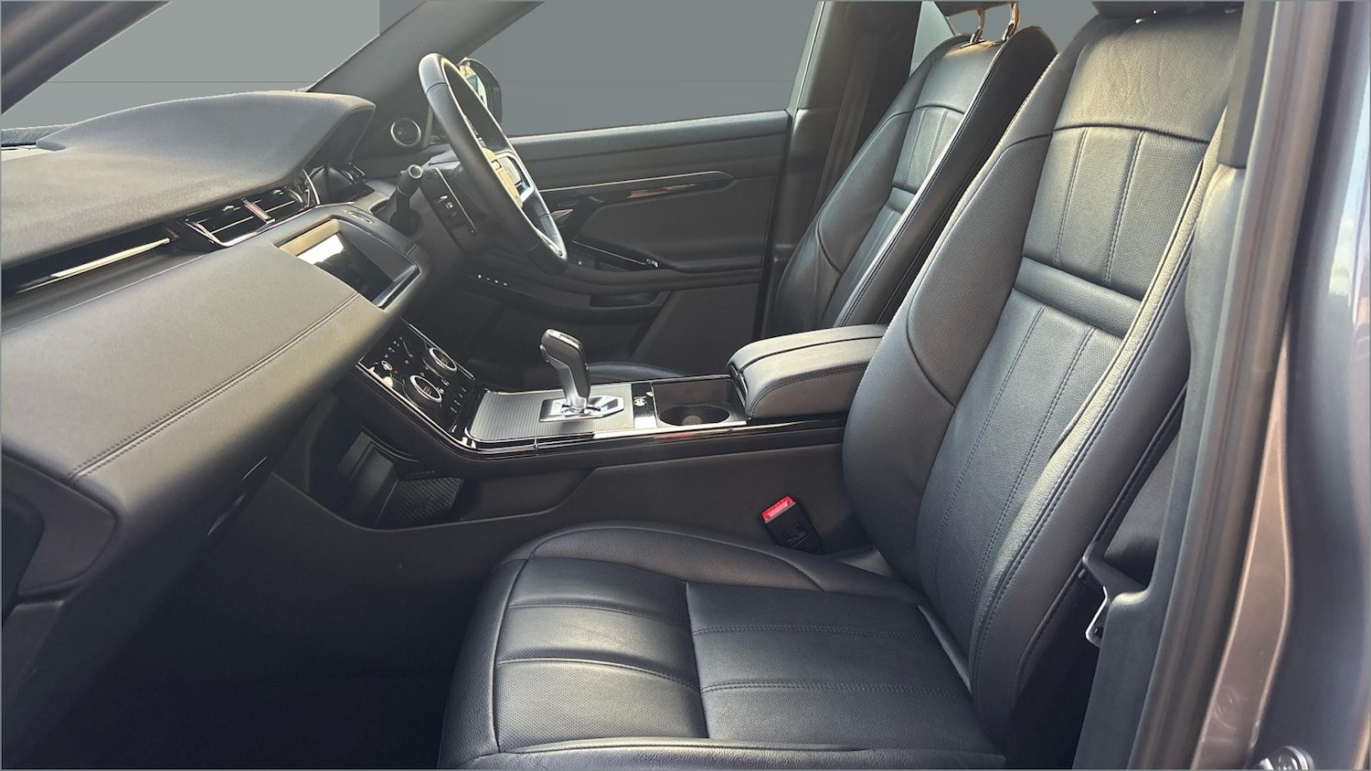 Used Land Rover Range Rover Evoque 2022 for sale - 76302106: Photo 3