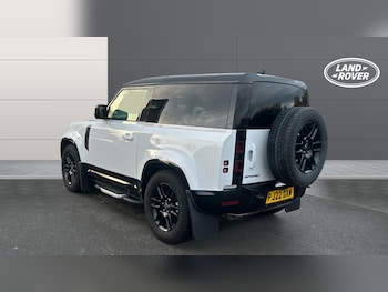 Used Land Rover Defender 2022 for sale - 76363213: Photo