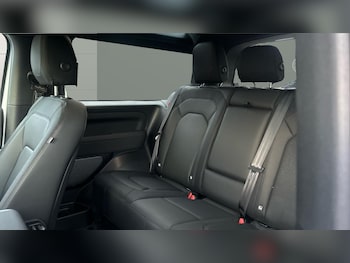 Used Land Rover Defender 2022 for sale - 76363213: Photo