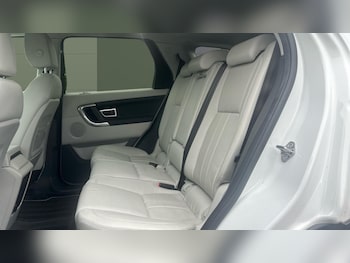 Used Land Rover Discovery Sport 2016 for sale - 75995651: Photo