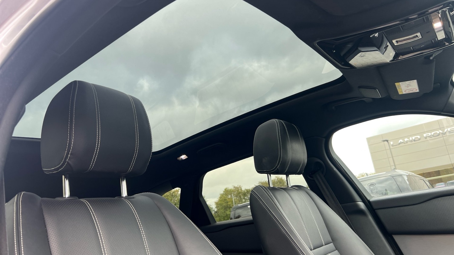 Used Land Rover Range Rover Velar 2022 for sale - 76273598: Photo 38