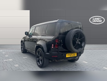 Used Land Rover Defender 2021 for sale - 77350328: Photo