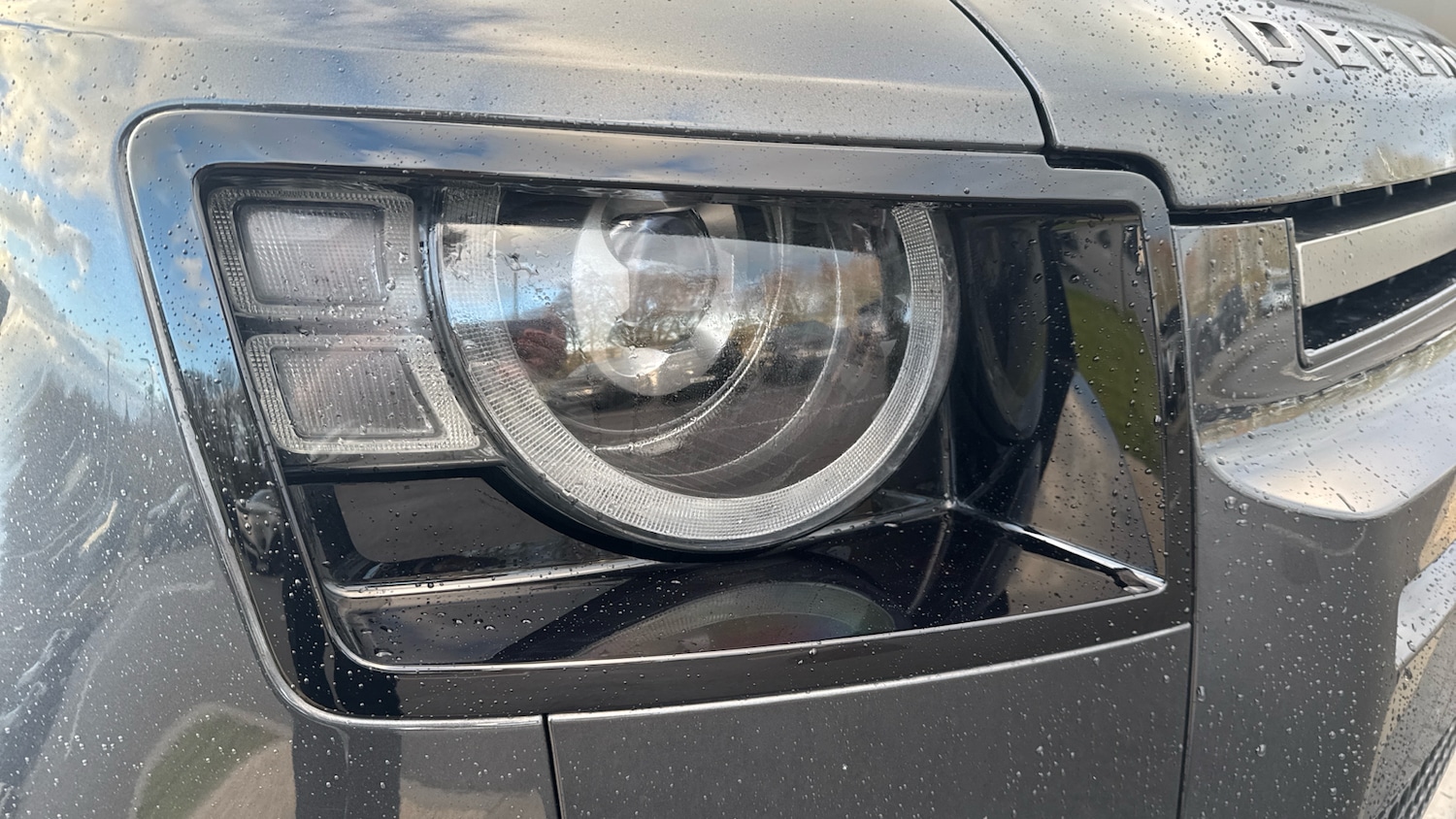 Used Land Rover Defender 2023 for sale - 77258708: Photo 17