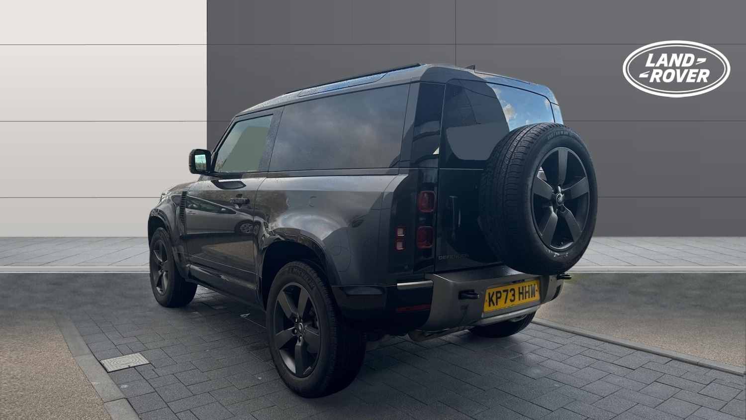 Used Land Rover Defender 2023 for sale - 77258708: Photo 2