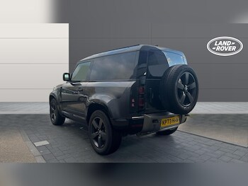 Used Land Rover Defender 2023 for sale - 77258708: Photo