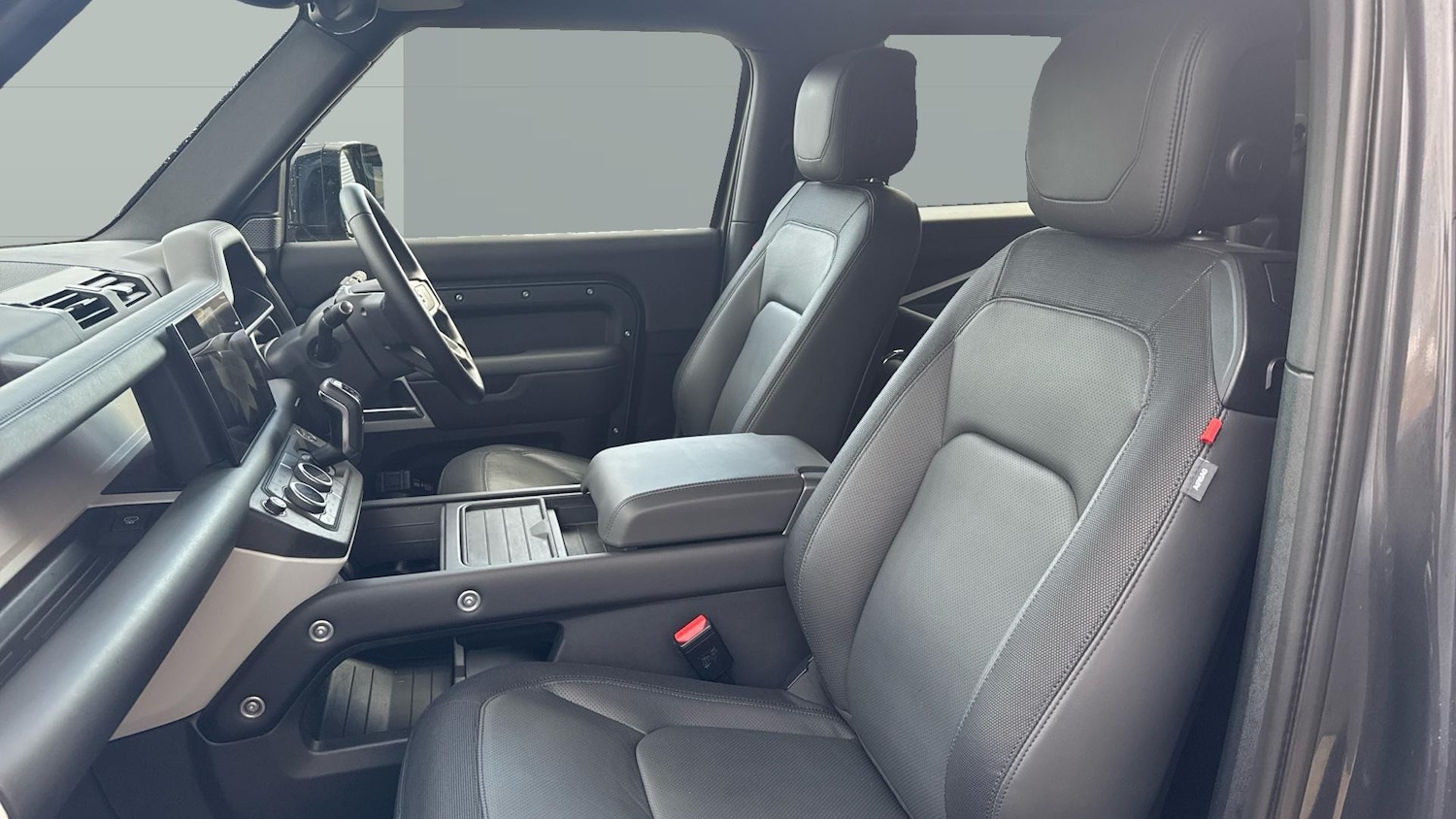 Used Land Rover Defender 2023 for sale - 77258708: Photo 3