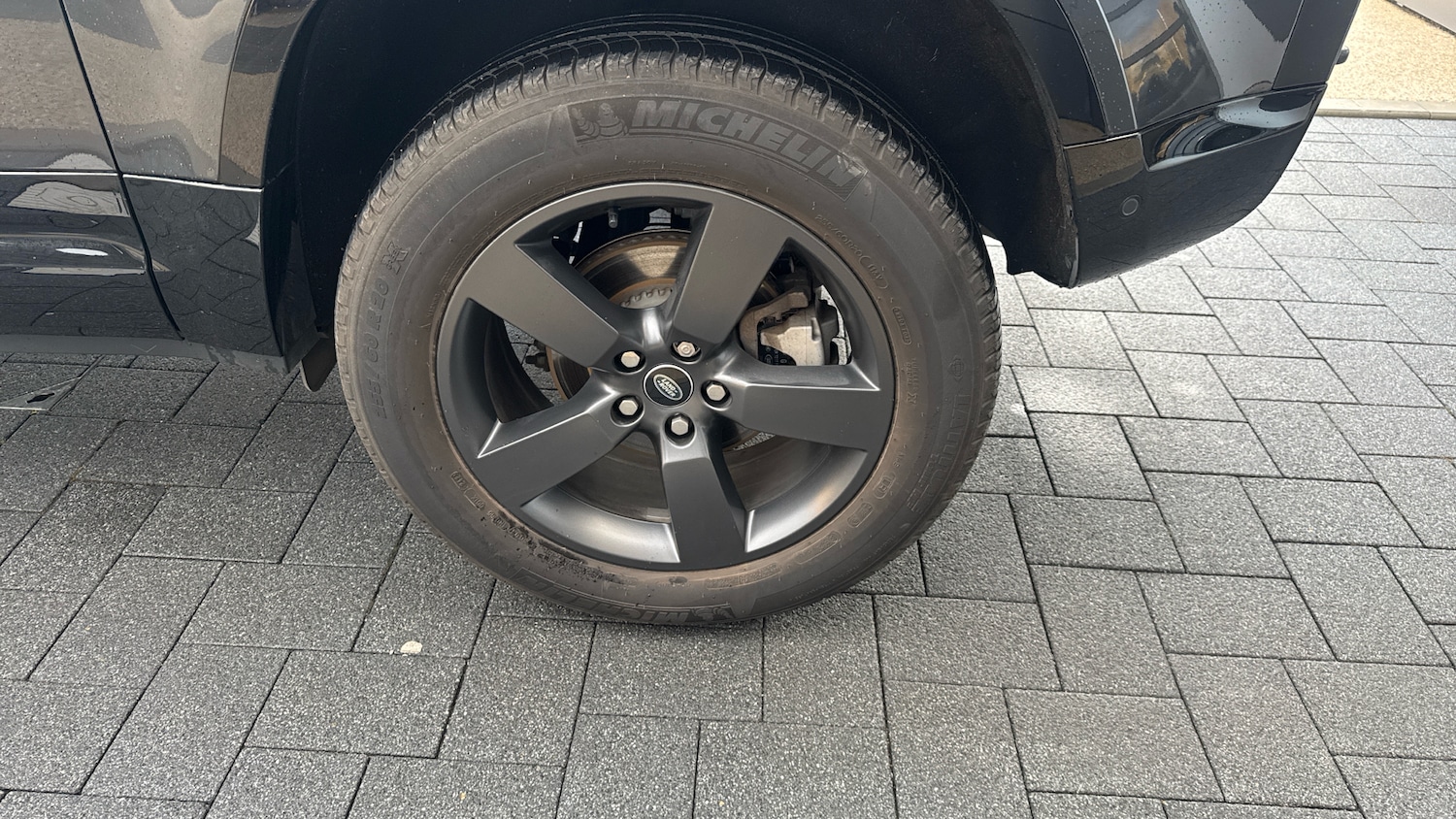 Used Land Rover Defender 2023 for sale - 77258708: Photo 32