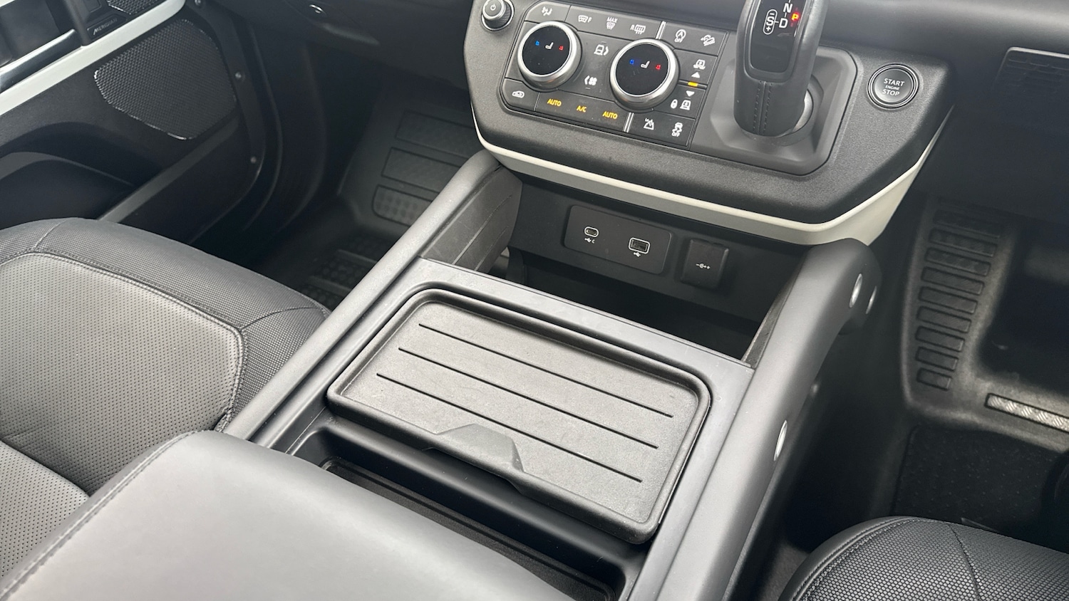 Used Land Rover Defender 2023 for sale - 77258708: Photo 52