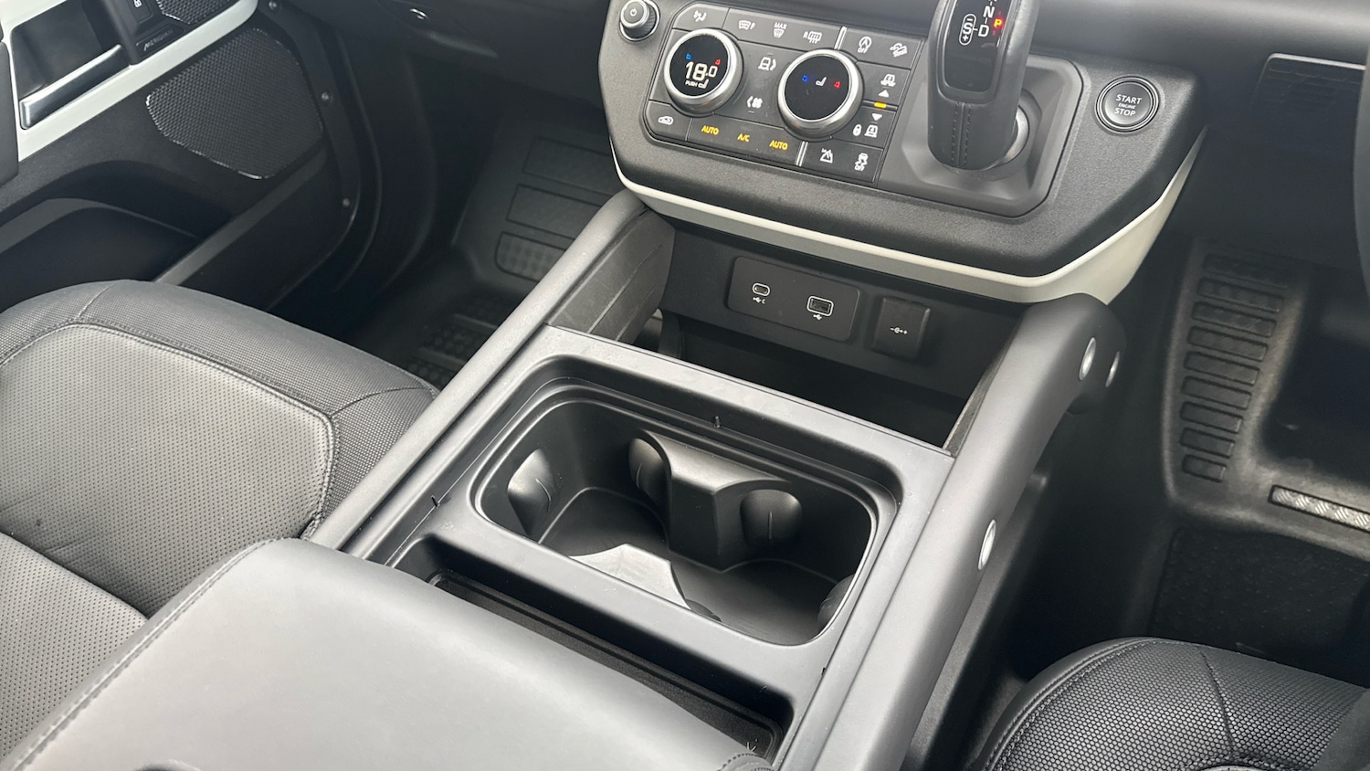 Used Land Rover Defender 2023 for sale - 77258708: Photo 53